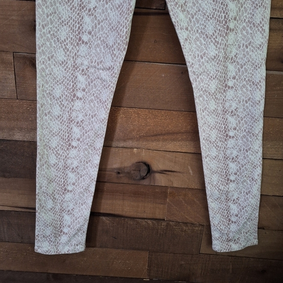 AG Adriano Goldschmied The Legging Super Skinny Jeans – 27R Snake Print - Picture 3 of 8